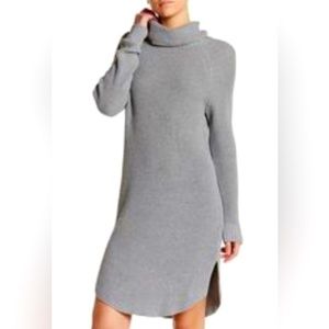 Women’s Abound Sweater Dress. Size L.